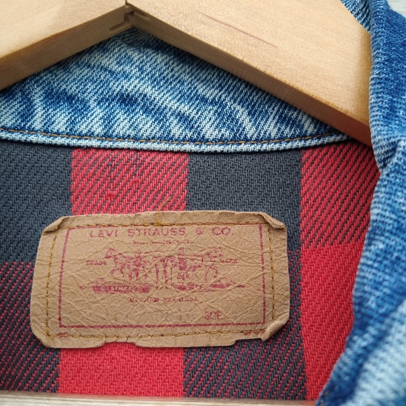 Vintage 80s Blanket Lined Levi's Denim Trucker Jacket - Picture 2 of 11